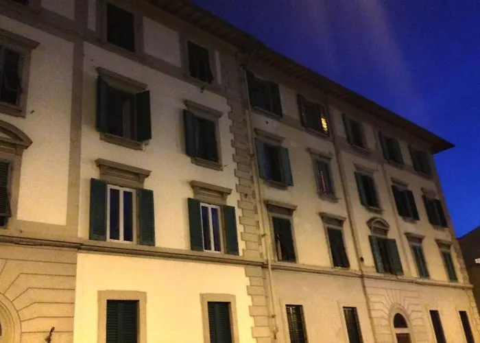 Sunny Top Floor In San Frediano
